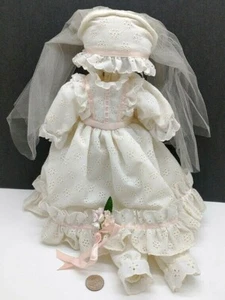 Porzellan Puppe Hochzeitskleid Schleier Unterhose & Blumenstrauß cremefarben mit rosa 10" lang - Bild 1 von 11