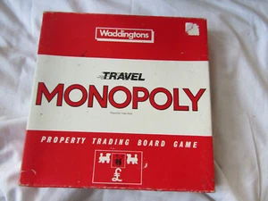 1984 WADDINGTONS MONOPOLY TRAVEL EDITION BOARD GAME MISSING 1 TOKEN - Picture 1 of 7