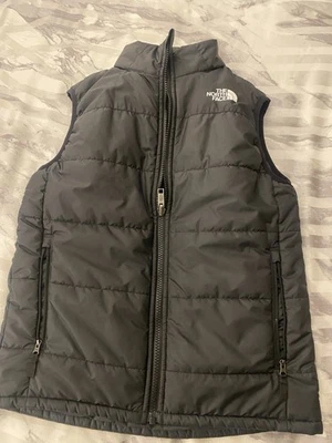 Boys North Face Gilet  Teen Size L - Image 1 of 4
