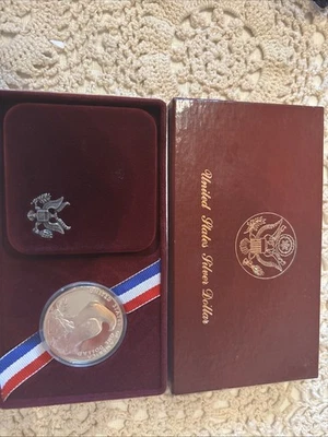 United States Mint 1984 Los Angeles Olympic Silver Dollar Coin with Velvet Case - Image 1 of 2