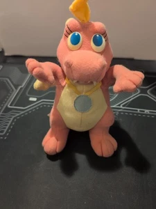 Juguete de peluche rosa vintage PLAYSKOOL Cassie 6" Dragon Tales  - Imagen 1 de 5