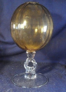 Cambridge Ivy ball keyhole base amber  elegant glass vase A4 - Picture 1 of 4