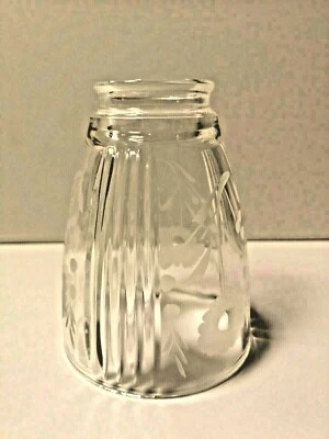 5 x 2.25" Fitter CLARO Campana Uva Floral VENTILADOR PANTALLA DE VIDRIO Westinghouse NUEVO 83703 Foto 1 de 3