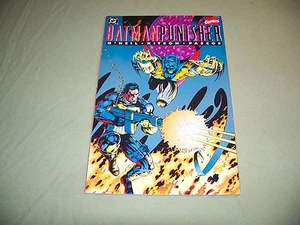 Libro ilustrado de cómic de acción de Batman Punisher DC 1994 - Imagen 1 de 4