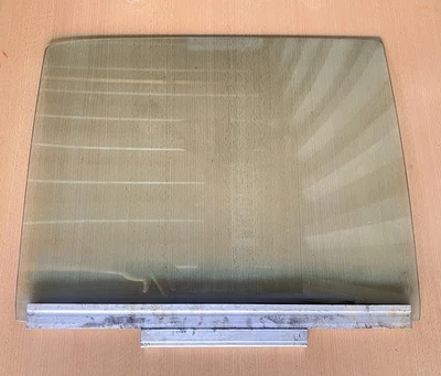 Mercedes-Benz W126 SE - Rear Right Door Window Glass - GENUINE - Image 1 of 4
