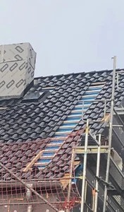 Dachziegel Braas Rubin 11 V Schwarz Glänzend - Bild 1 von 8