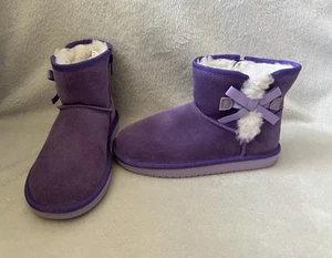 Ugg Koolaburra Victoria Mini Winter Boots Girls Sz 3 Suede Fur Purple *Torn Box - Picture 1 of 11
