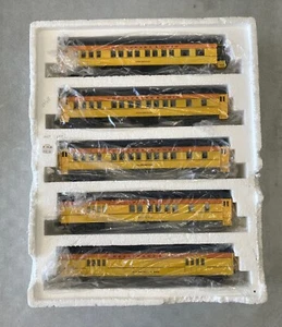 Williams O Gauge Chesapeake & Ohio 5 Passenger Car Set No Box - Picture 1 of 13
