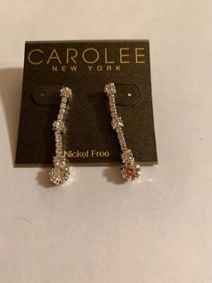 PENDIENTES COLGANTES CAROLEE TONO PLATA CRISTAL LARGO 1.5" M612 $45 Foto 1 de 4