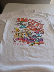 T-shirt Disney donna taglia media. Dalla Casa Disney. Camicia Party Time. - Foto 1 di 5