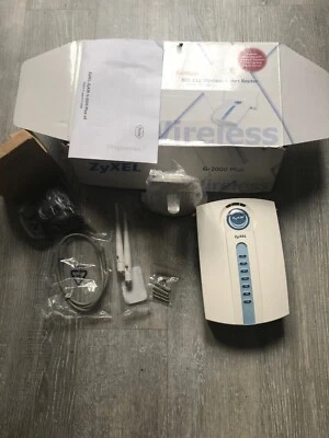 ZyXEL G-2000 54 Mbps 4-Port 10/100 Wireless G Router (G-2000PLUS) - Image 1 of 4