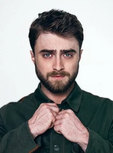 Daniel Radcliffe Unsigned 10"x8" Photo - Actor - Donation to Cancer Charity #22 - Imagen 1 de 1