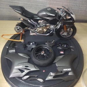 Tamiya 1/12 Ducati 1199 Panigale Finished Model Track Day Specification - Picture 1 of 20