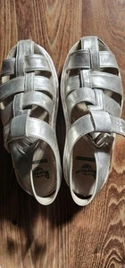 Dr. Martens Women's - Picture 1 of 4