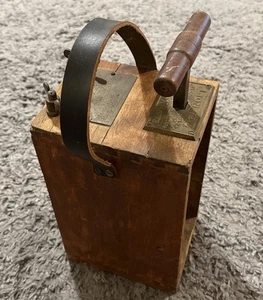 ANTIQUE LION NO 2 BLASTING MACHINE DYNAMITE PLUNGER BOX VINTAGE PROP - Picture 1 of 13