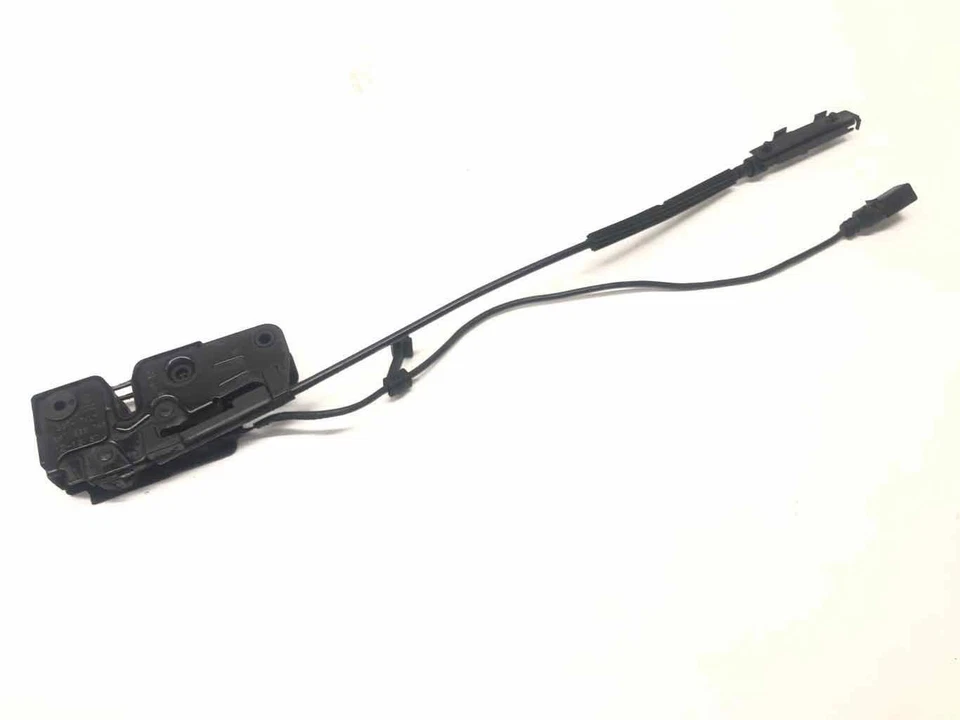 2010-2017 ---- Audi A4 S4 Allroad ---- Bloqueo de cierre del capó inferior delantero 8K1823746 Foto 1 de 4