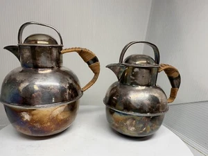2 vasi EGW&S vintage placcati argento con manici in vimini - Foto 1 di 15