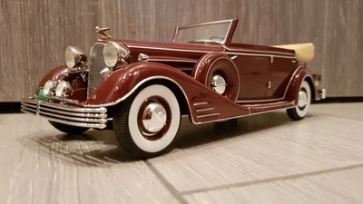 Traumcabriolet 1933 Cadillac Fleetwood Allweather Phaeton Neo Scale Models 1:24 - Bild 1 von 4