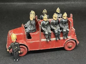 Feuerwehr und Feuerwehrleute von Charbens (blau 35) Feuerwehr fehlende Teile - Bild 1 von 13