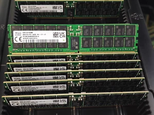 SK Hynix 96GB 1x96GB DDR5 PC5-51200 2Rx4 RDIMM ECC Reg RAM HMCGM4MHBRB265N 6400 - Picture 1 of 1