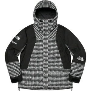 Supreme x The North Face TNF Studded Mountain Light Jacket Black size Medium - Picture 1 of 4