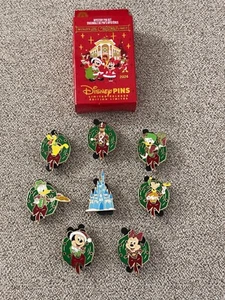 2024 Disney World Parks Topolino Buon Natale Festa Spille Misteriose MVMCP - Foto 1 di 10