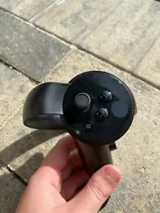 Oculus Rift Controller links Cv1 OHNE AKKUDECKEL Form schneller Versand Lagerware - Bild 1 von 2