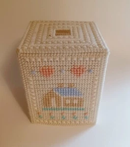 Retro Cottagecore 80s Pastels Canvas Needlework Tissue Box Cover Square House - Picture 1 of 3