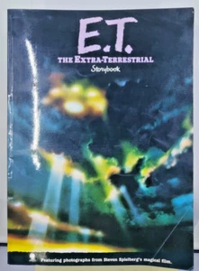 E.T. The Extra-Terrestrial Storybook - with photos from movie - 1982 Sphere Book - Picture 1 of 8