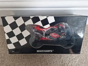 MINICHAMPS 1/12 DUCATI DESMOSEDICI 2004 NEIL HODGSON D'ANTIN MOTO GP BIKE - Picture 1 of 4