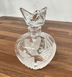 Crystal Perfume Bottle Full Lead Hand Crafted With Stopper - Picture 1 of 4
