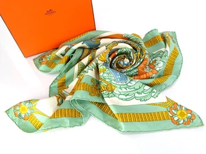 Authentic HERMES "ARMETS en PANACHE" Green 100% Silk Scarf #61507 - Picture 1 of 12