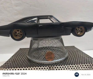 Dodge Charger 1968 de carrocería ancha negro Jada 1:24 Fast & Furious Dom's - Imagen 1 de 9
