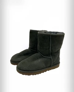 UGG Damen Classic Short Stiefel Grün EU 38, US 7 - Bild 1 von 5