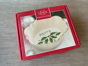 "Tuercas de plato estriadas ovaladas Lenox Holiday Christmas Feliz Oval 4,75""" - Imagen 1 de 9