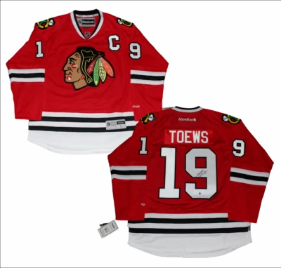 Camiseta deportiva roja Reebok firmada autografiada por Jonathan Toews de los Chicago Blackhawks Foto 1 de 4
