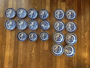 Johnson Brothers Antique Vintage Blue Willow Dinner Bread Plates Bowls Saucers - Picture 1 of 12