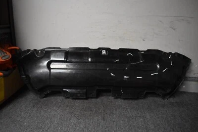 Mercedes Benz GLC300 2016-2022 escudo delantero OEM de fábrica Foto 1 de 4