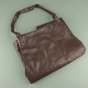 PU Leather Welding Waterproof Thermal Insulation Anti Scalding Aprons - Picture 1 of 15
