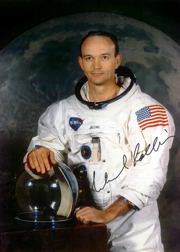Repro-Autogramm - Apollo 11 - Postkarte - Michael Collins mit Helm - Bild 1 von 4