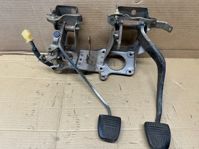 Toyota Pickup Truck 89-95 Embrague y Pedal de Freno Conjunto Soporte Pickup Foto 1 de 4