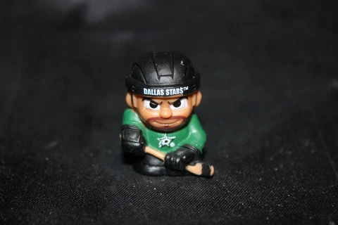 Collectible NHL TEENYMATES Series 4 Figure - DALLAS STARS - NEW! Loose Cover