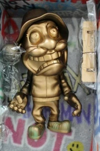 RAR!!Mad Toyz × Medicom Toy Anthrax NOT MAN Gold Ver. Figur Japan Limitiert - Bild 1 von 9