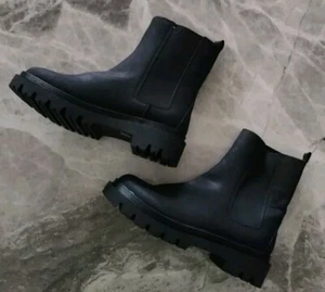 M&S KIDS VEGAN Leather Chelsea Ankle Boots ~ FRESHFEET ~ SIZE 3 / 35,5 - Bild 1 von 10