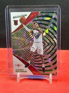 2018-19 Revolution Chinese New Year EMERALD Refractor #126 Vincent Edwards 02/88