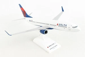 MODELO SKYMARKS (SKR826) DELTA 737-900 (N802DN) ESCALA 1:130 CON EXPOSITOR - Imagen 1 de 4
