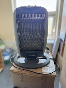 Daewoo 1200W Oscillating Halogen Heater - Black - Picture 1 of 2