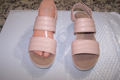 Sandalo donna Clarks colore carne misura 8 5M tacco basso zeppa cinturino alla caviglia