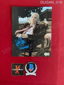Foto firmada por John Dugan de 8x10 del abuelo Sawyer The Texas Chainsaw Massacre Beckett - Imagen 1 de 1
