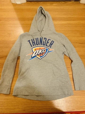 Fanatics OKC Oklahoma City Thunder Russell Westbrook  Sweatshirt  Women’s Medium Cover